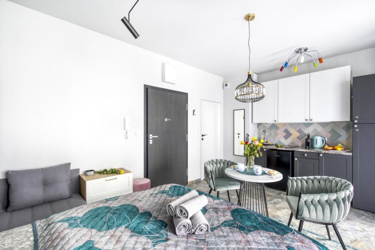 Mini Apartamenty Deluxe Metro Park Krzemieniecka Warszawa Zewnętrze zdjęcie