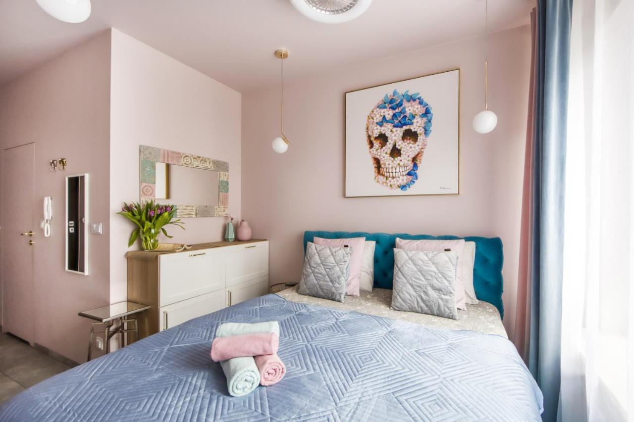 Mini Apartamenty Deluxe Metro Park Krzemieniecka Warszawa Zewnętrze zdjęcie